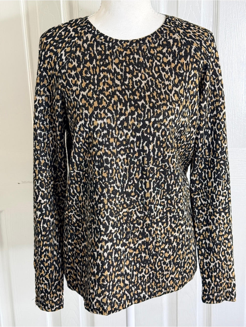 J.McLaughlin Jana Metallic Leopard Print Knit Top M EUC Shimmer Gold Long Sleeve